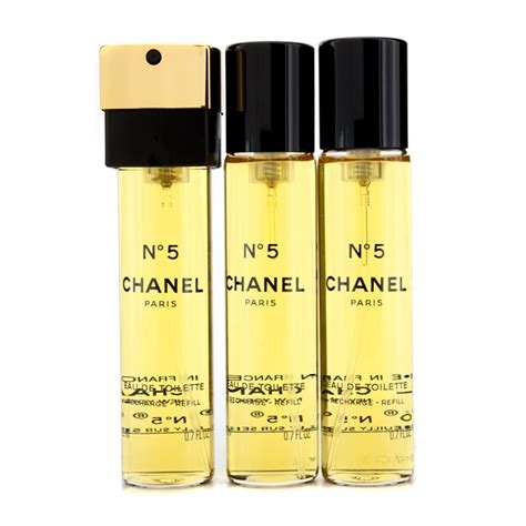 fragrance shop chanel no 5.